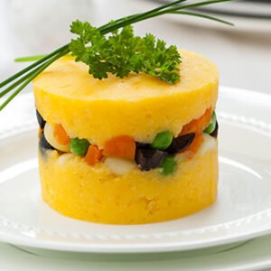 ENTRADA: Causa de atún con verduras