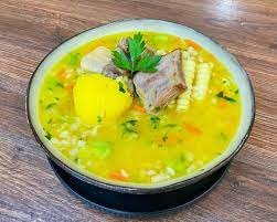 ENTRADA: Sopa de trigo